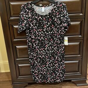 LOVE IS IN THE AIR! Flora heart night gown. Super soft and comfortable.